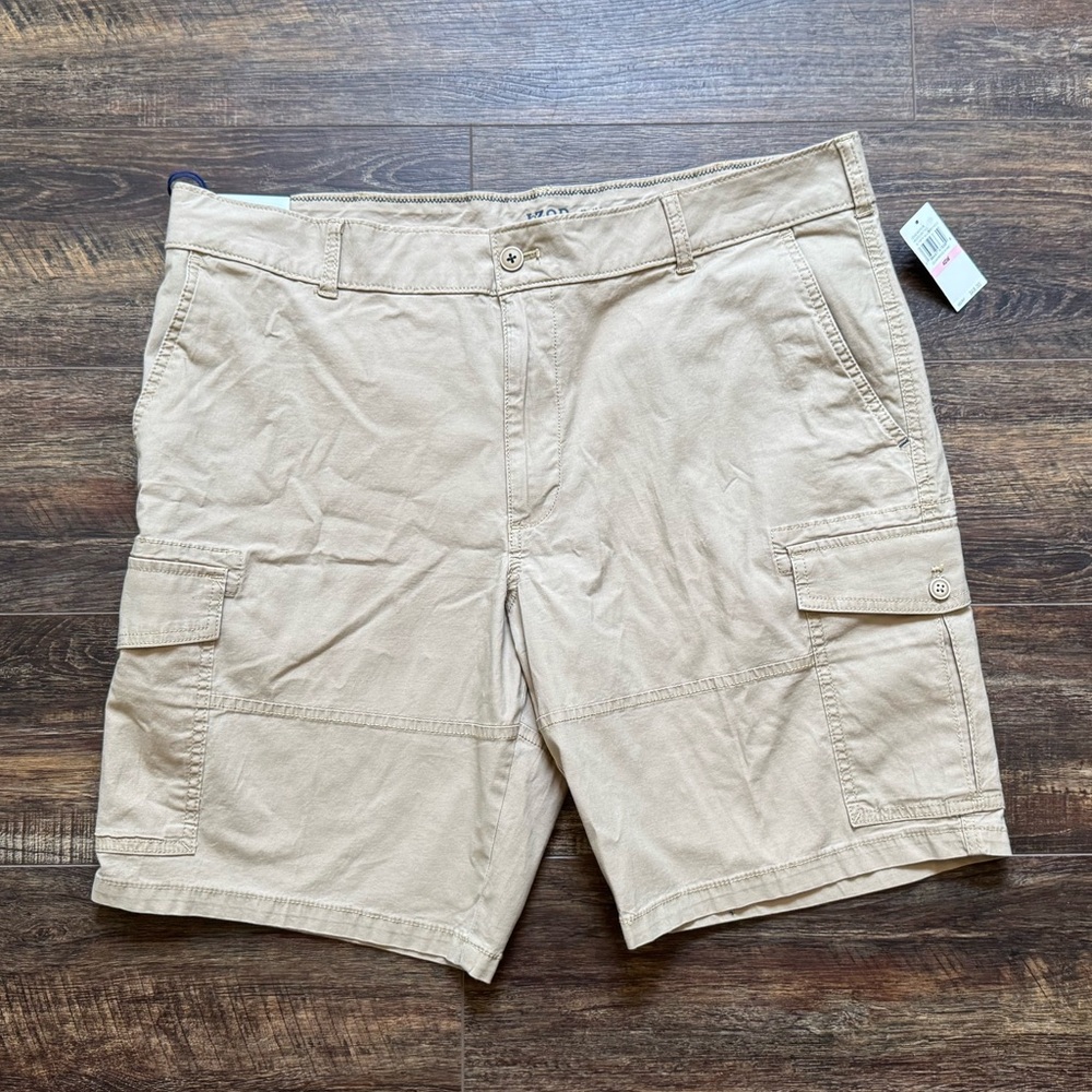 NWT IZOD Beach House Cargo Shorts 40W